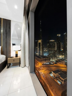 Paramount midtown Infinity Pool with Burj View
